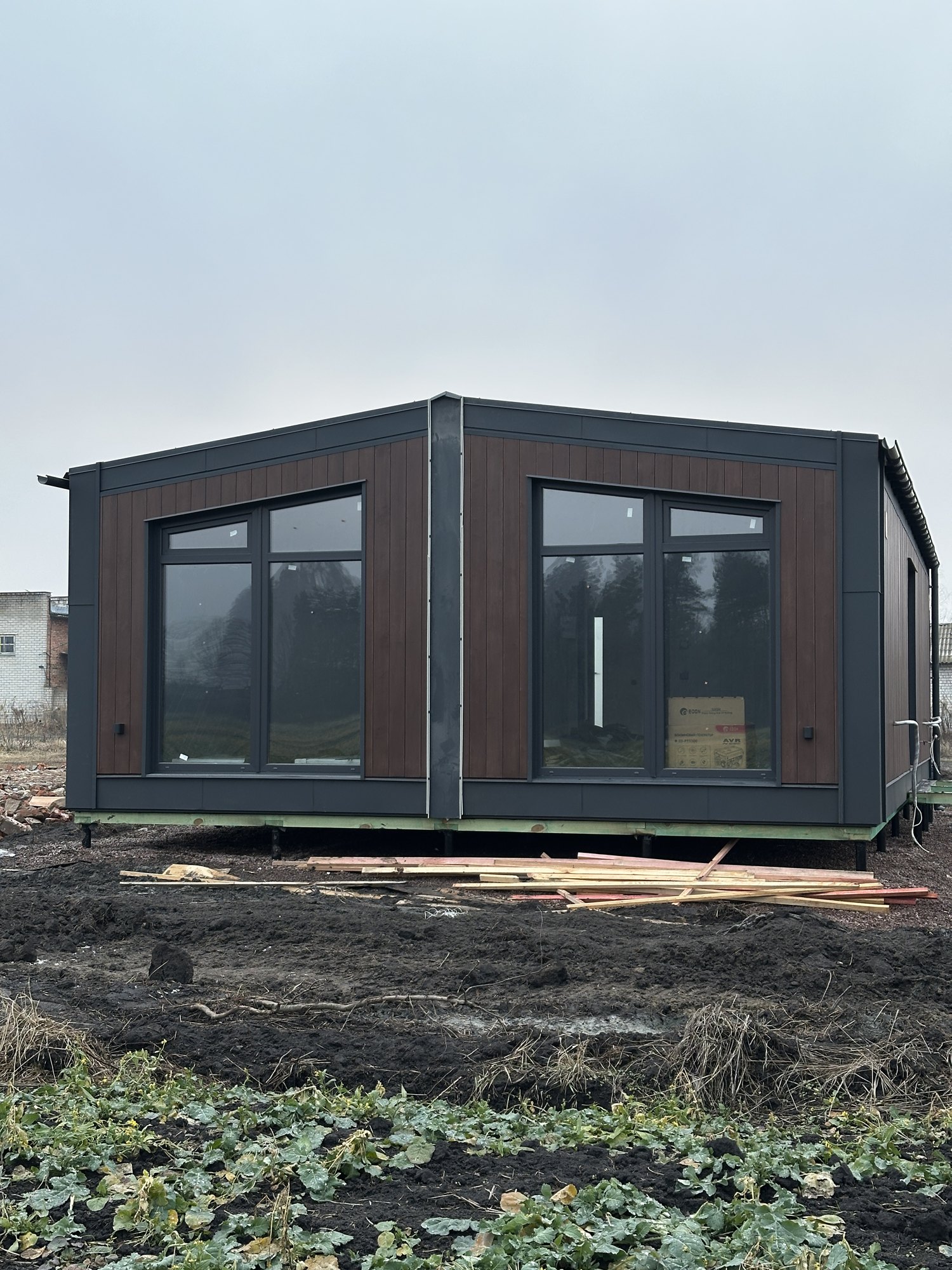 Vorderansicht des Hauses 75 m²